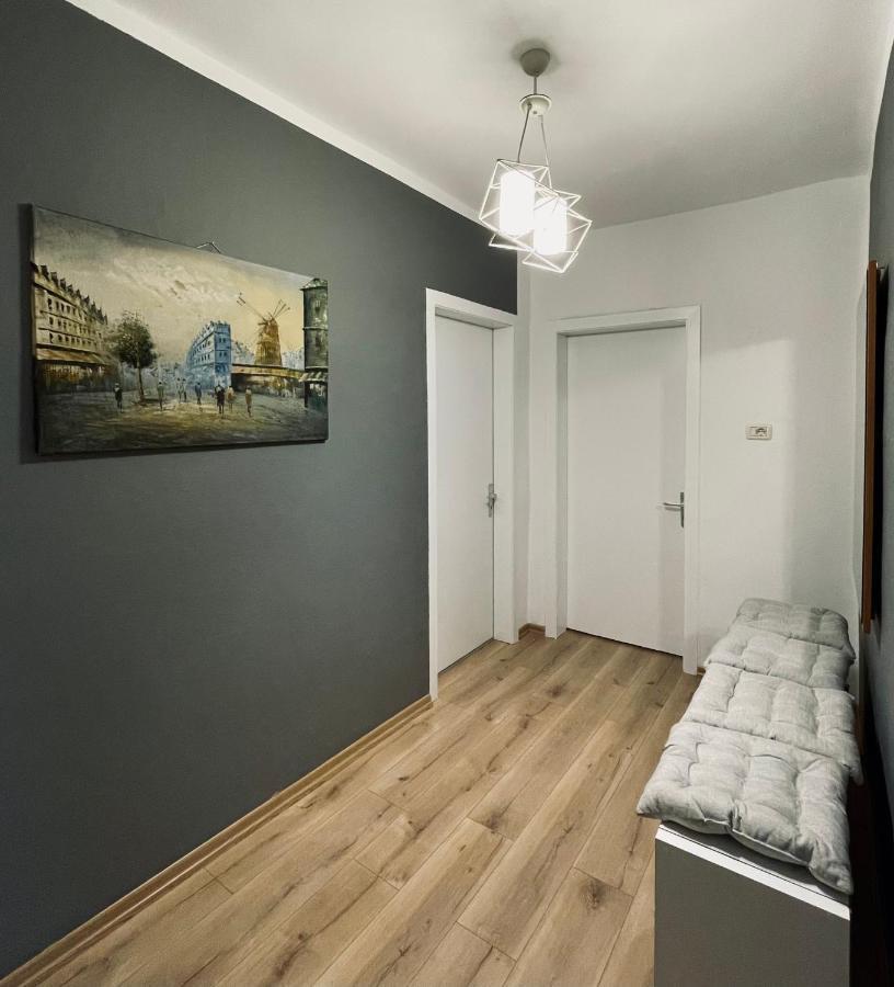 Luel Central Apartament 티라나 외부 사진
